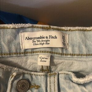 Abercrombie & Fitch Curve Love 90’s Straight Ultra High Rise Jeans